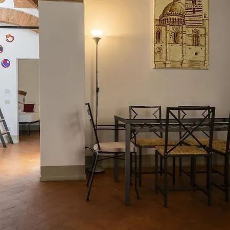 Appartamento Fuga D'archi Siena